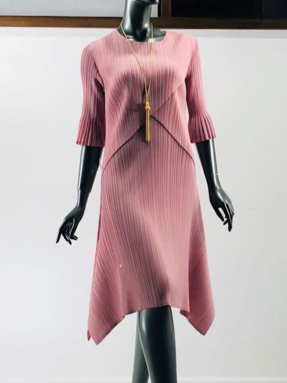 Veeca Midi Length Dress In Dusty Rose, Size XS